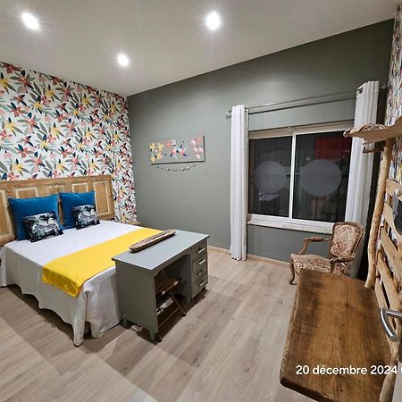 Les Box Chambre D'Hotes Lunan Экстерьер фото