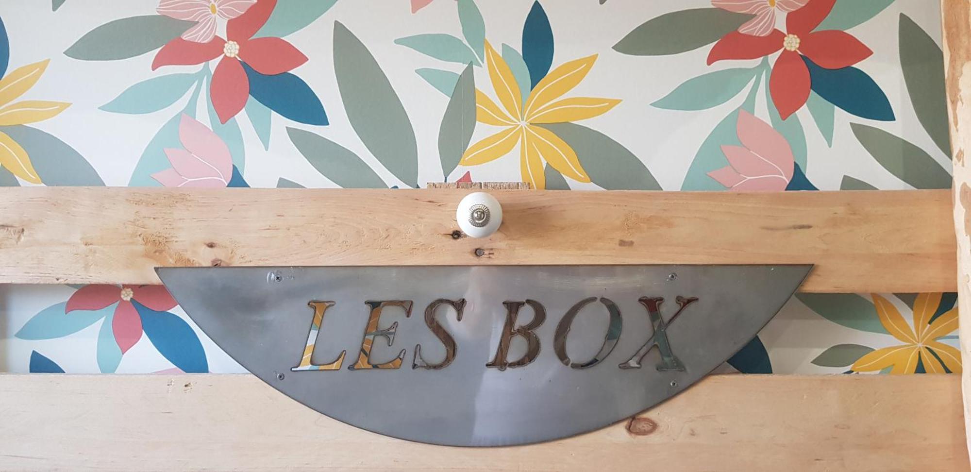 Les Box Chambre D'Hotes Lunan Экстерьер фото